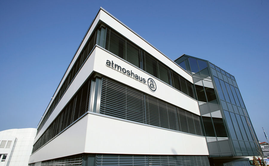 <!-- mind. ein leerschlag -->
 Atmoshaus AG